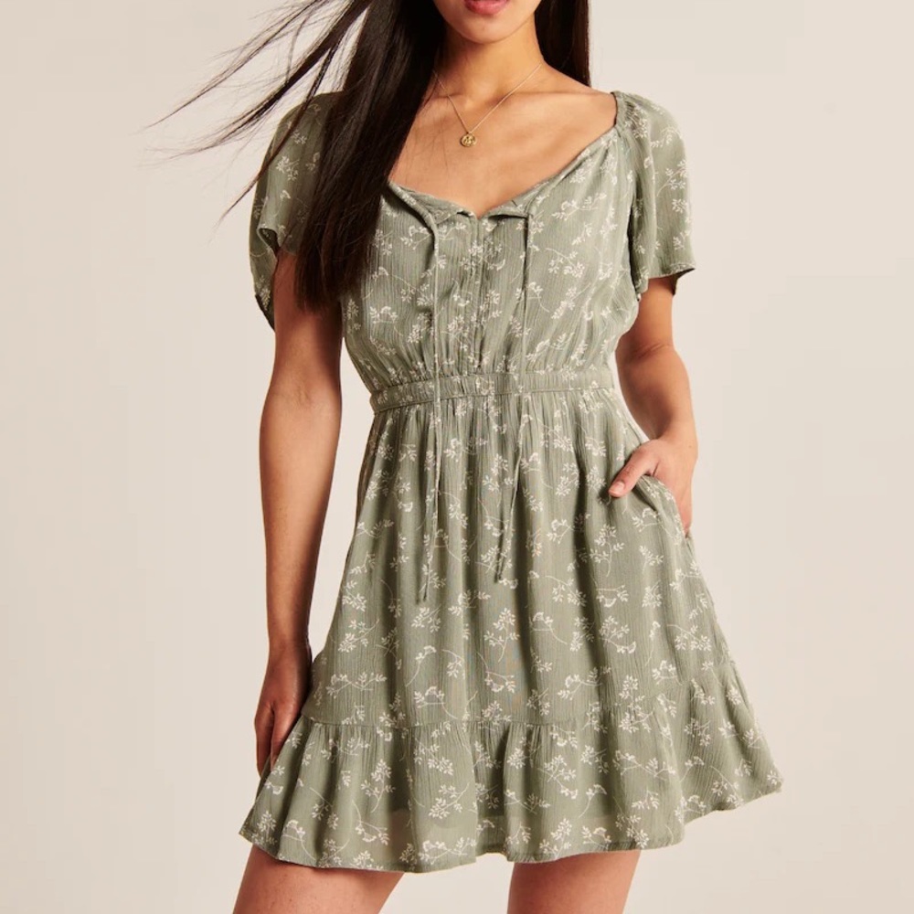 Abercrombie & Fitch Easy Waist Mini Dress